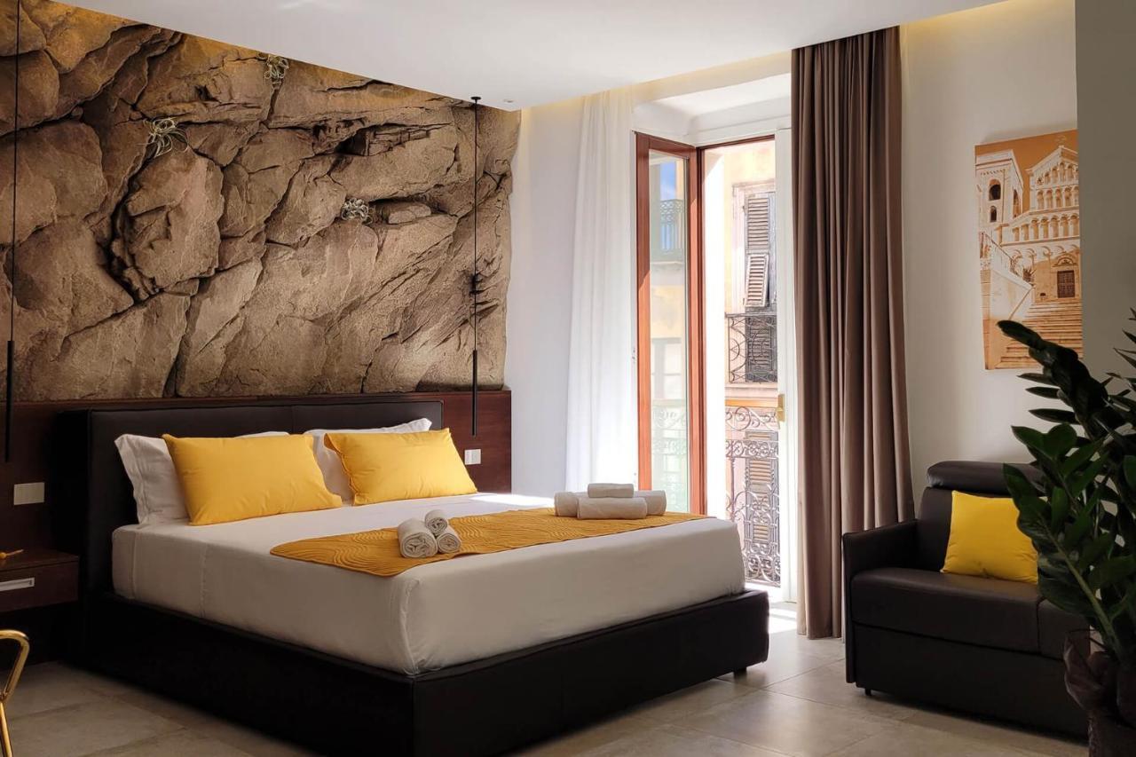 Palazzo Ferrucci Luxury Suites Кальяри Экстерьер фото